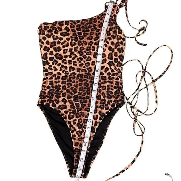 Good American Women's Size Small Leopard Hot Shoulder One Piece Swimsuit Used - Picture 3 of 6